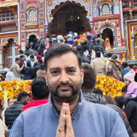 Profile of Saurabh Baderia
